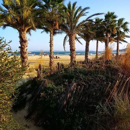 Daire Nice 33m With Terrace Near The Beach